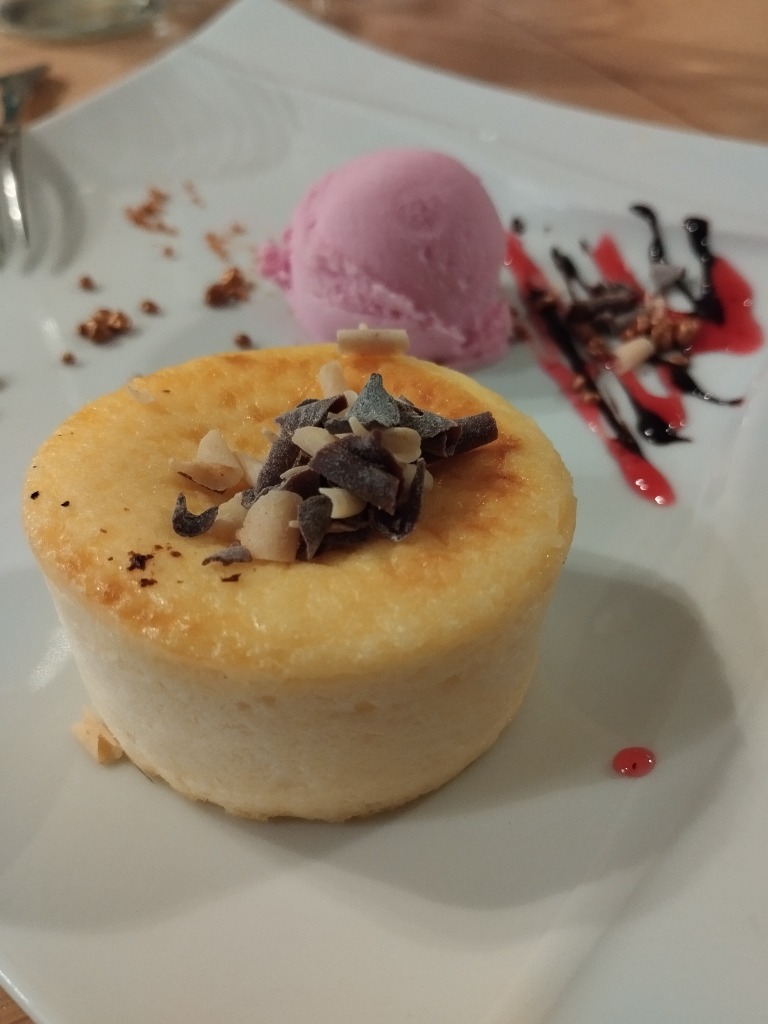 Carta de Restaurantes en Larraga, Casa Perico, Coulant de queso con helado casero