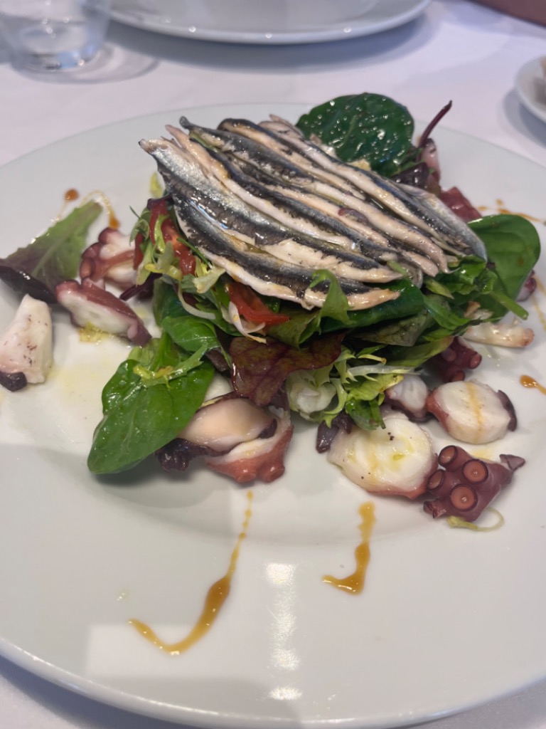 Recomendación gastronómica de Legasa: Ensalada de pulpo y boquerones