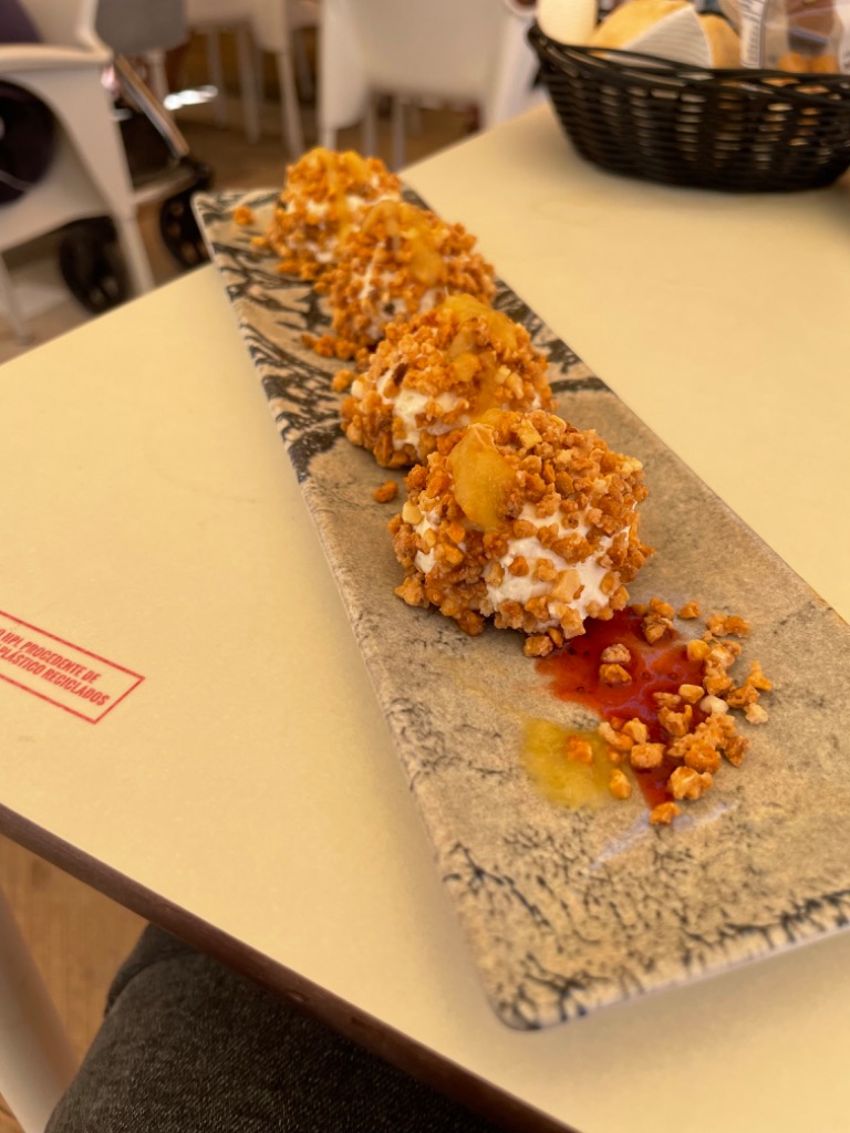 Menu of Beer Halls in Lepe, La Fresquita, Bombones de queso con mermelada de mango