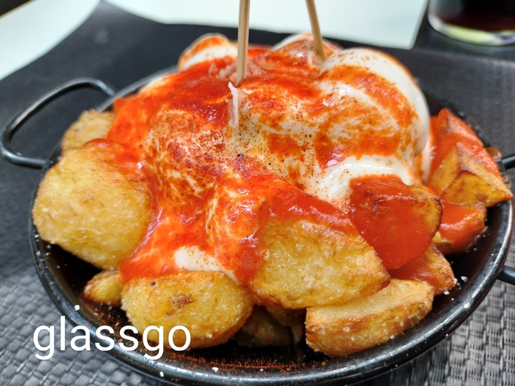 Recomendación gastronómica de Lleida: Patatas Bravas