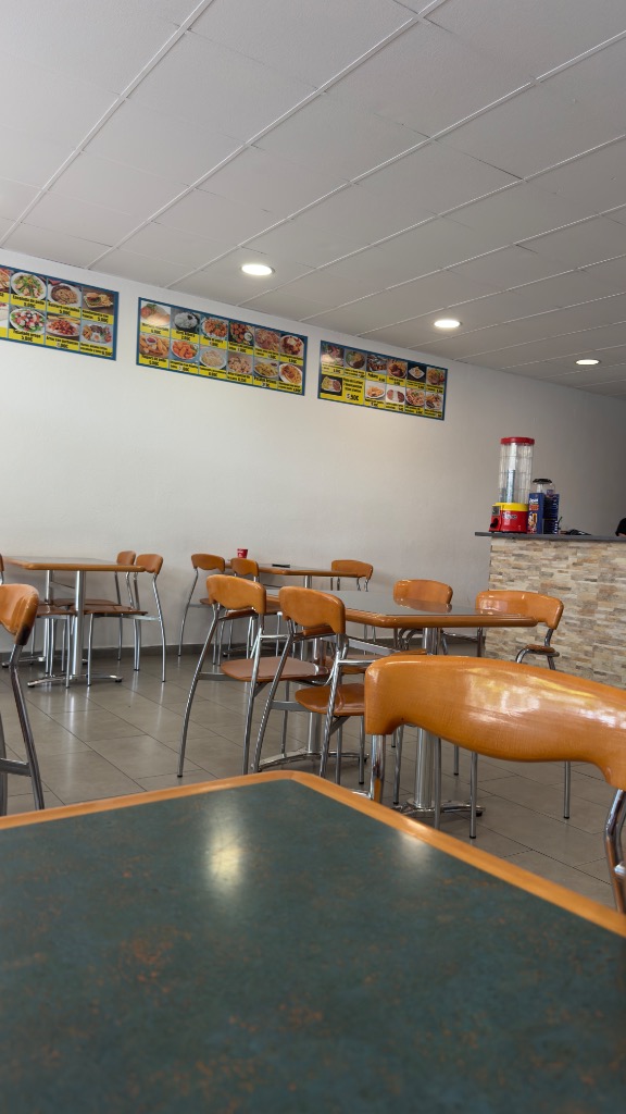 Valoración y opiniones de comida y bebida en Llorenç del Penedès, JASAN PIZZERIA KEBAB, JASAN PIZZERIA KEBAB