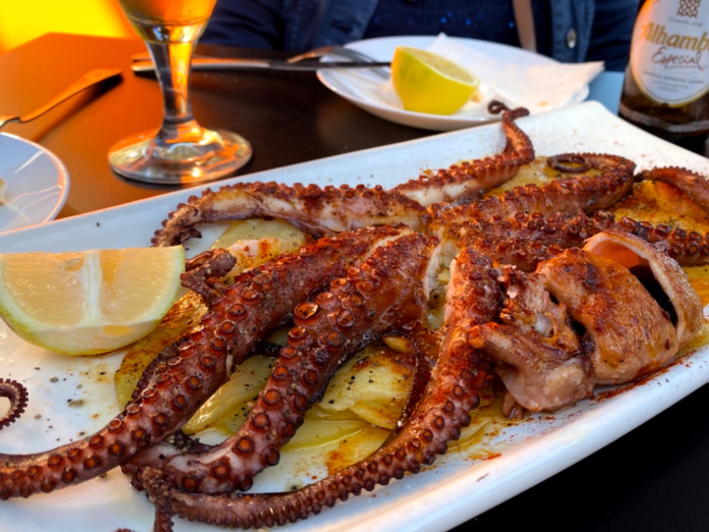 Menu of Restaurants in Lorqui, Celebraciones Odessa, Pulpo