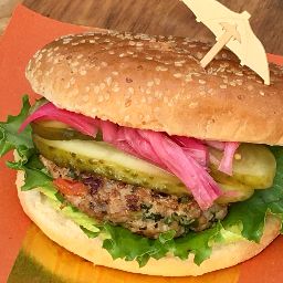 Carta de Restaurantes en Madrid, Baco y Beto - Taberna, Hamburguesa de chuletón de Ávila (200g)