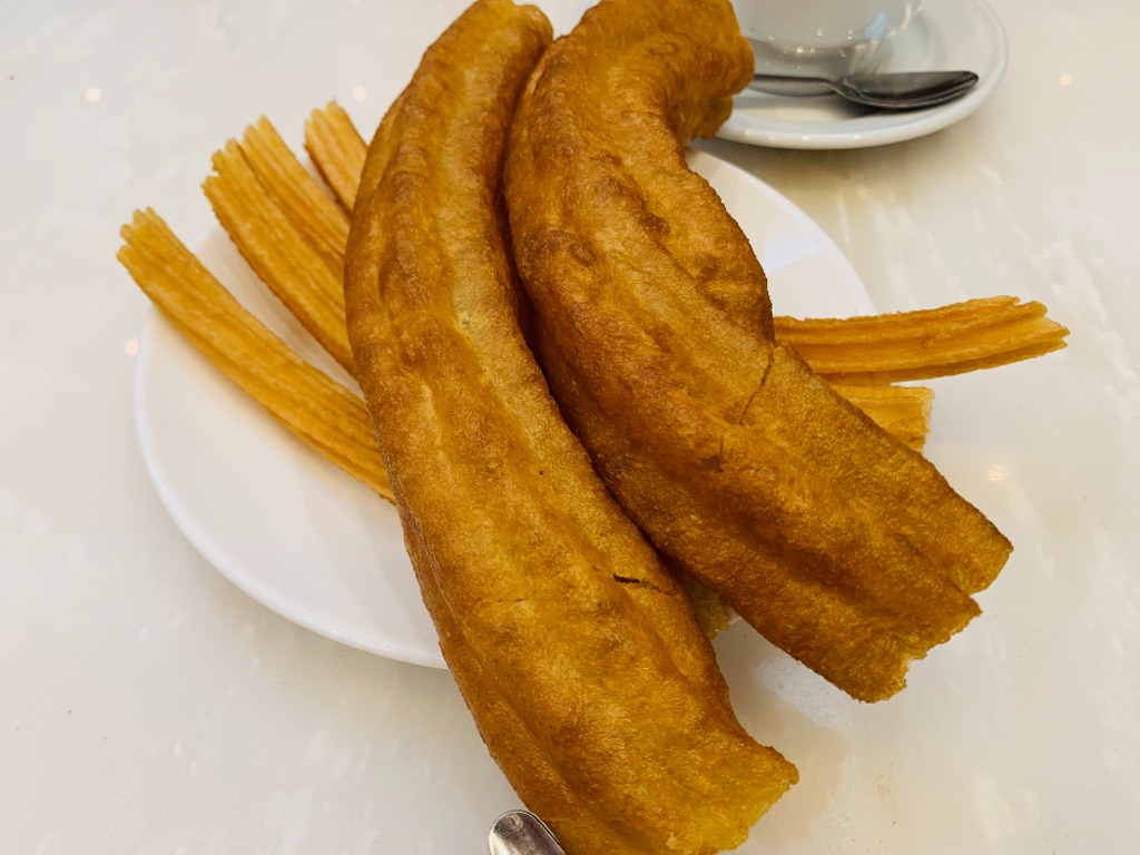 Carta de Cafeterías en Madrid, Chocolatería San Ginés, Chocolate con 2 porras