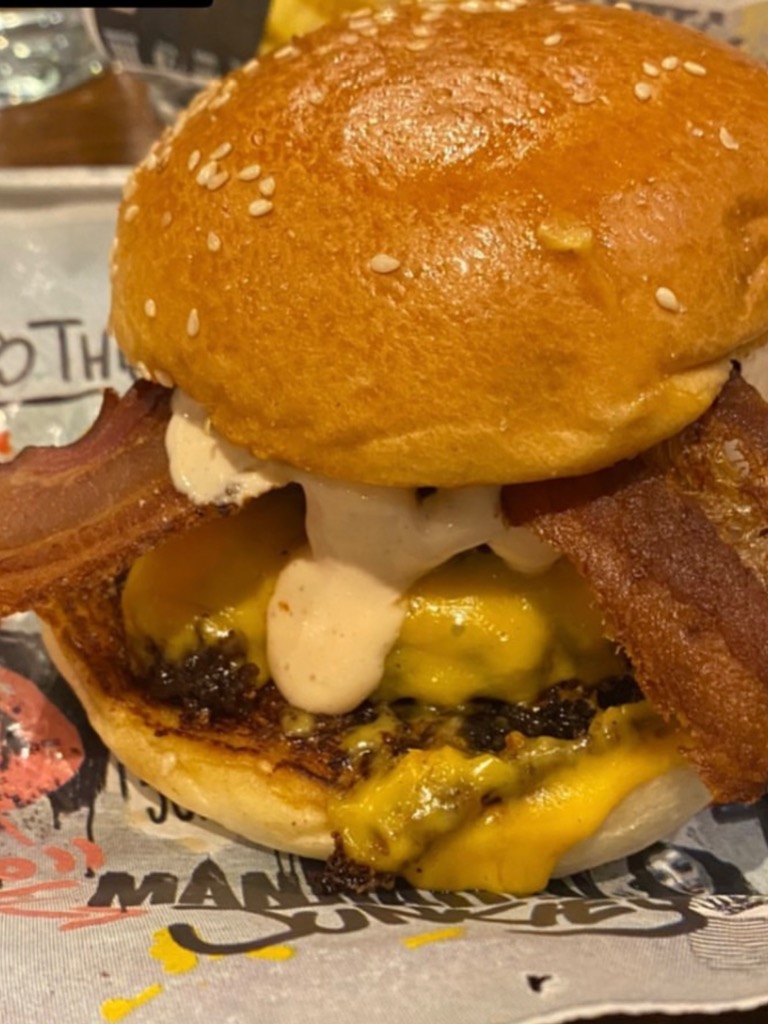 Carta de Restaurantes en Madrid, JUNK BURGER, Mejor Hamburguesa de España 2022