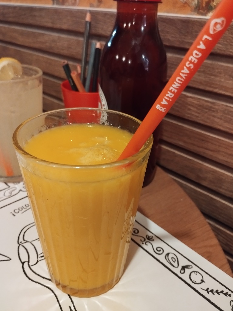 Carta de Restaurantes en Madrid, La Desayunería, Zumo de mango, plátano, piña y naranja