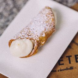 Carta de Restaurantes en Madrid, Moñetes, Cannolo