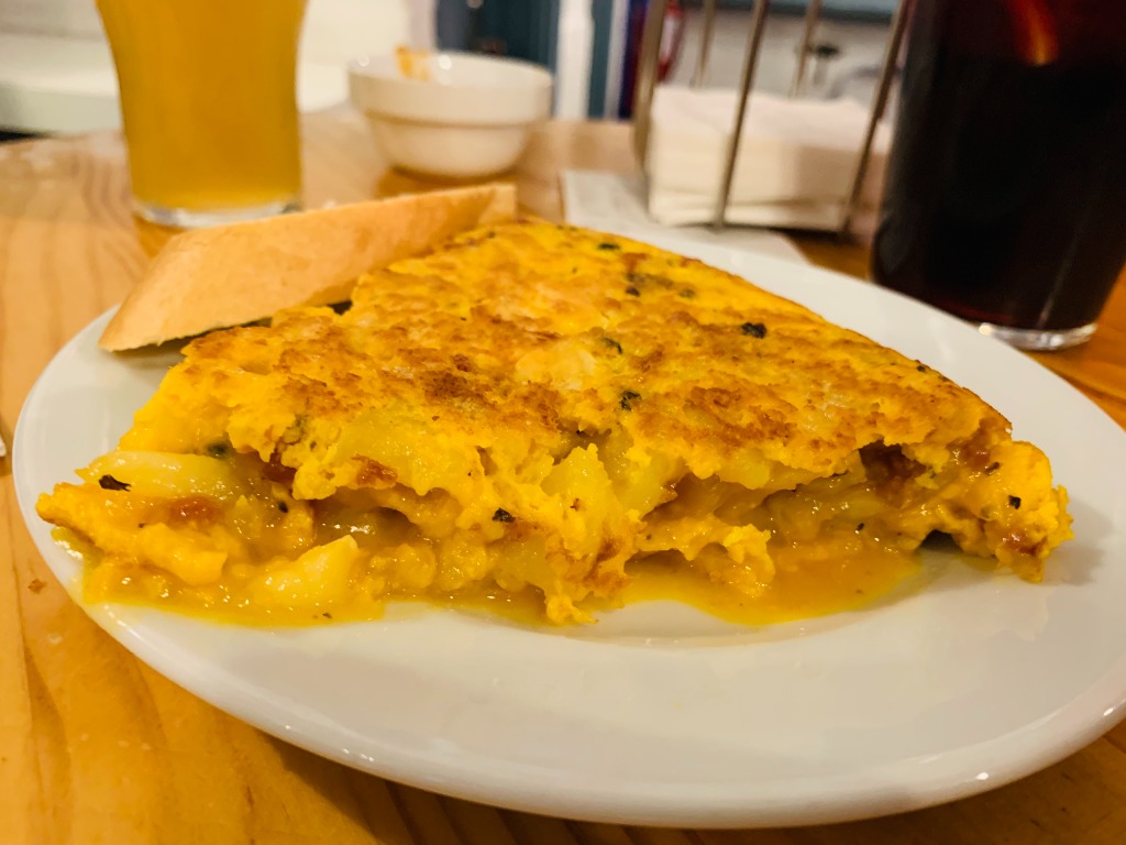 Carta de Restaurantes en Madrid, Pez Tortilla, Tortilla de brie, trufa y jamón