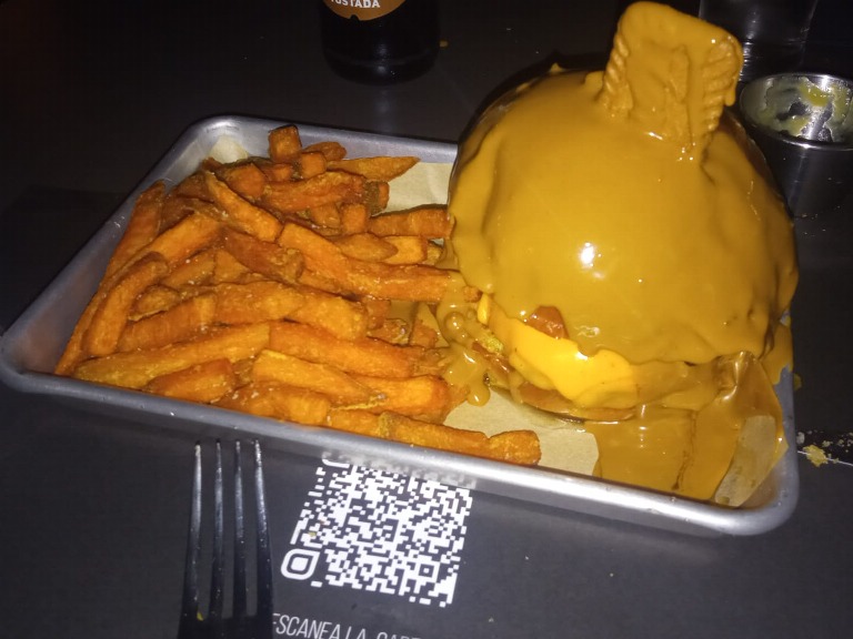 Carta de Restaurantes en Madrid, #PORNEAT, Glory Holy Burger