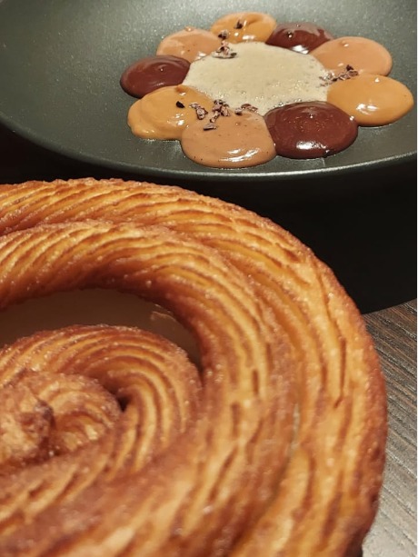 Menu of Restaurants in Madrid, RavioXO, Churros mexicanos con chocolates y mantequilla tostada