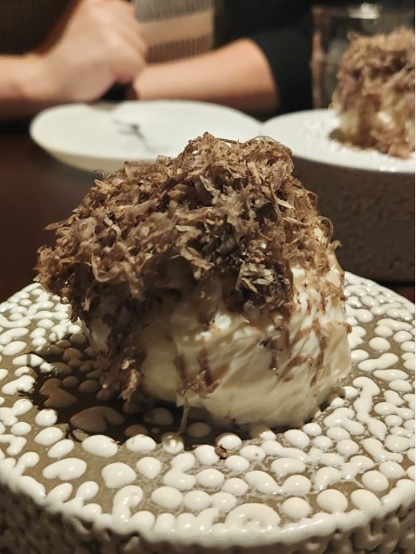 Menu of Restaurants in Madrid, RavioXO, Mollete al vapor de trompetas a la crema