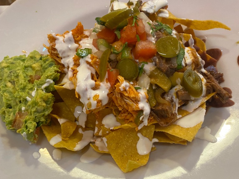 Menu of Restaurants in Madrid, Restaurante Volcanes I Comida nicaragüense Centroamericana, Nachos mixtos