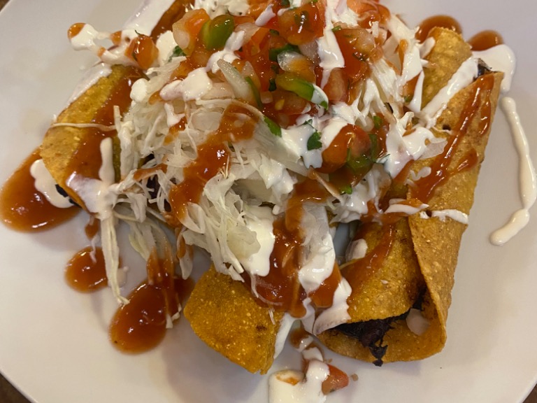 Menu of Restaurants in Madrid, Restaurante Volcanes I Comida nicaragüense Centroamericana, Tacos dorados