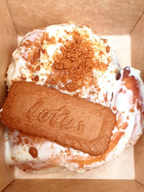 Carta de Restaurantes en Madrid, Salt in Cake cafetería, Cinnamon roll