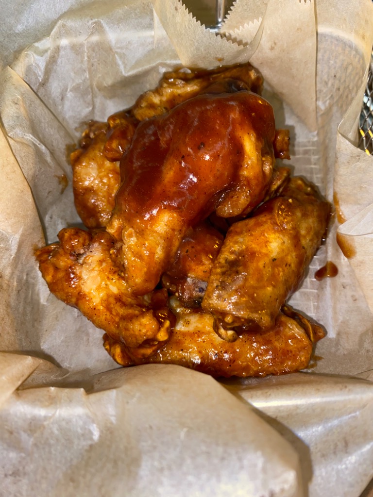 Carta de Restaurantes en Madrid, Tírame Una Bar Restaurante, ALITAS SERGIO. Alitas de pollo en sal de lima y chile piquin