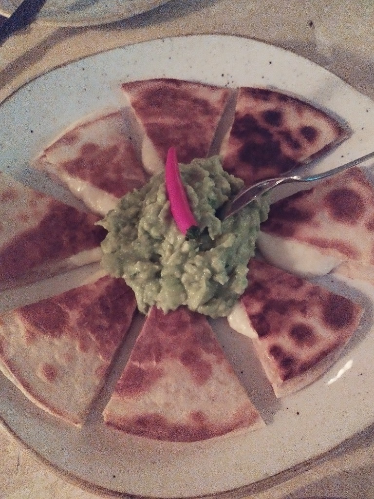 Menu of Restaurants in Madrid, Válgame Dios, Quesadilla con guacamole