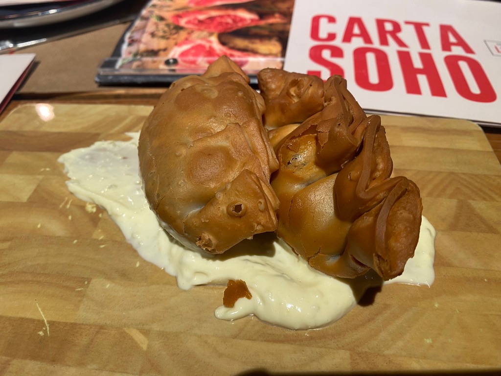 Carta de Restaurantes en Málaga, La Fábrica, Empanada de carne de ternera