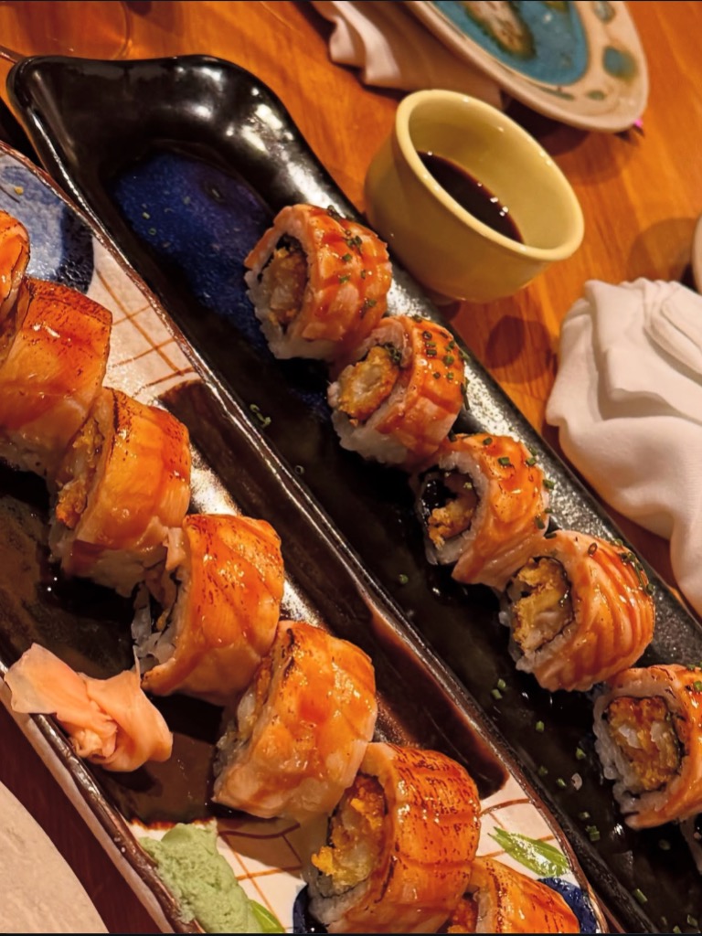 Carta de Restaurantes en Marbella, Taberna Casa Curro Marbella, Uramaki Roll Marbella