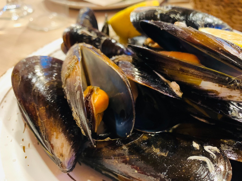 Menu of Restaurants in Mieres del Camín, Bar Sidrería El Patio, Mejillones