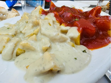 Carta de Restaurantes en Mieres del Camino, Ca'Laura, Patatas 3 salsas