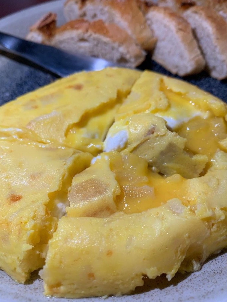 Carta de Restaurantes en Murcia, El Huésped, Tortilla Ningui Ningui de queso de cabra