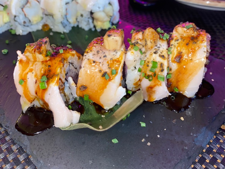 Recomendación gastronómica de Murcia: Uramaki trufado