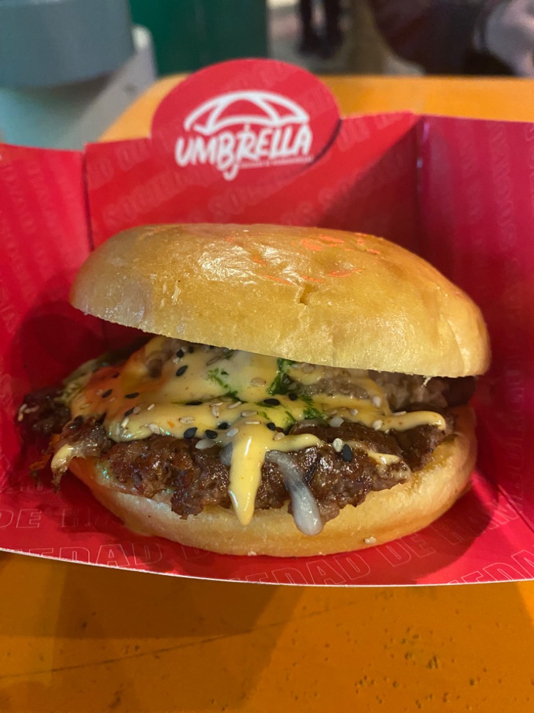 Carta de Restaurantes en Murcia, Umbrella Sociedad de Hamburguesas, B-pop