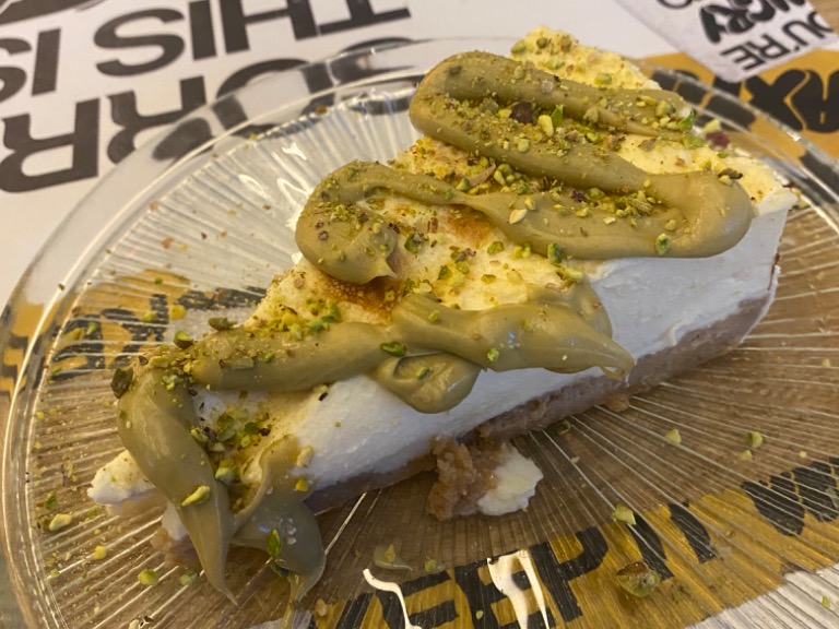 Carta de Restaurantes en Murcia, VAXTO, Tarta de queso de pistacho