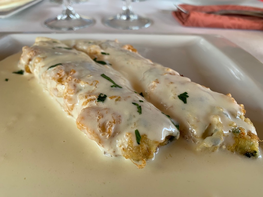 Carta de Restaurantes en Murieta, Restaurante Hostal Etayo, Espárragos Rellenos de Espinaca y Gambas
