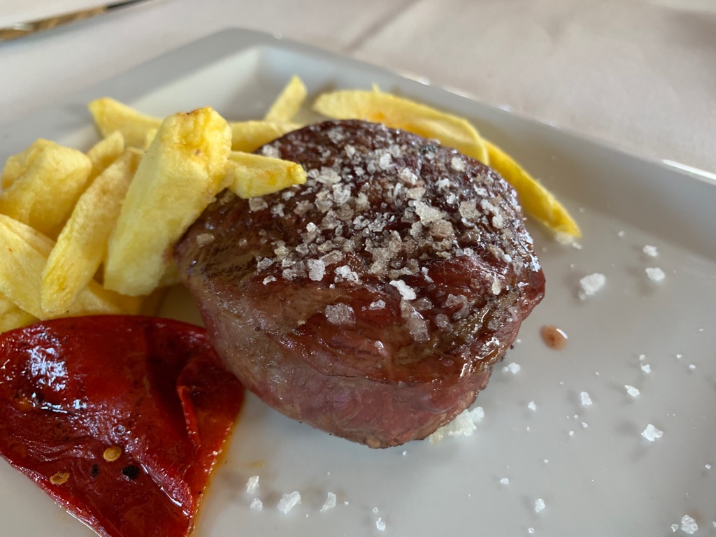 Carta de Restaurantes en Murieta, Restaurante Hostal Etayo, Solomillo de ternera