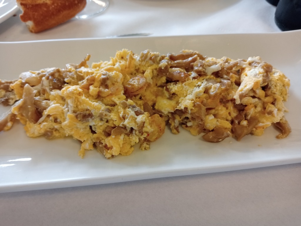 Carta de Restaurantes en Olaz, Mesón Olaz, Revuelto de gambas y setas