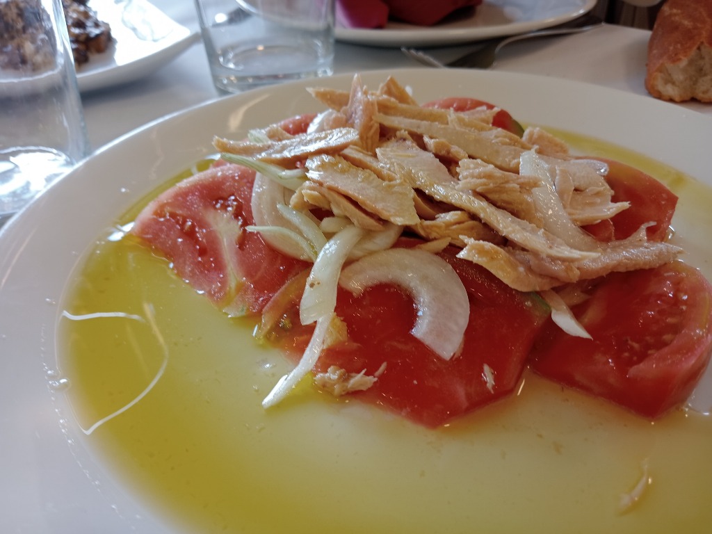 Carta de Restaurantes en Olaz, Mesón Olaz, Tomate rosa con ventresca