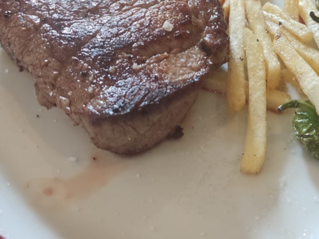 Valoración y opiniones de comida y bebida en Pamplona, Asador Armendi, Solomillo de vaca