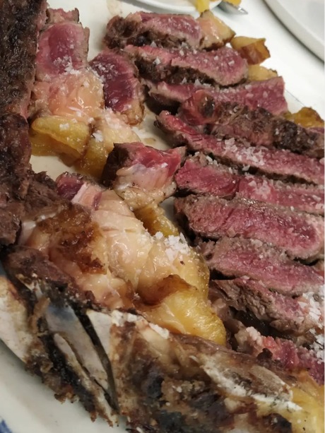 Menu of Restaurants in Pamplona, Asador Irache, Chuletón de buey a la brasa con su guarnición
