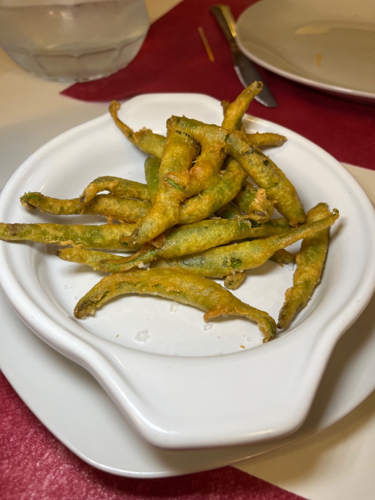 Menu of Restaurants in Pamplona, Askartza, Piparras en tempura