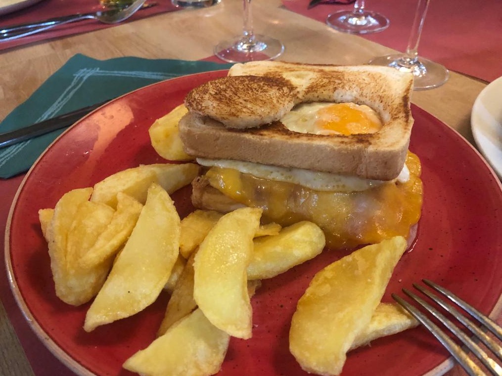 Carta de Restaurantes en Pamplona, Cervecería Louisiana, Sandwiche de jamón queso y huevo