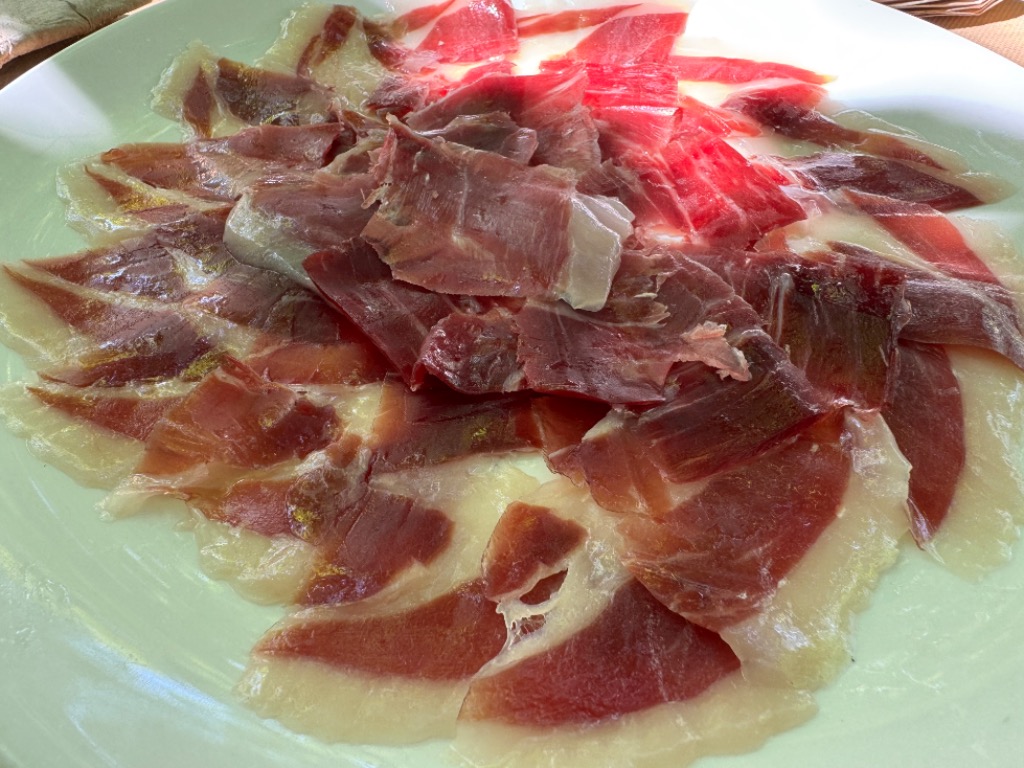 Valoración y opiniones de comida y bebida en Pamplona, El Bosquecillo, Jamón ibérico