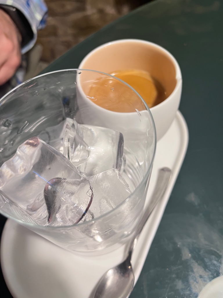 Gastronomy recommendation in Pamplona: Café solo doble con hielos