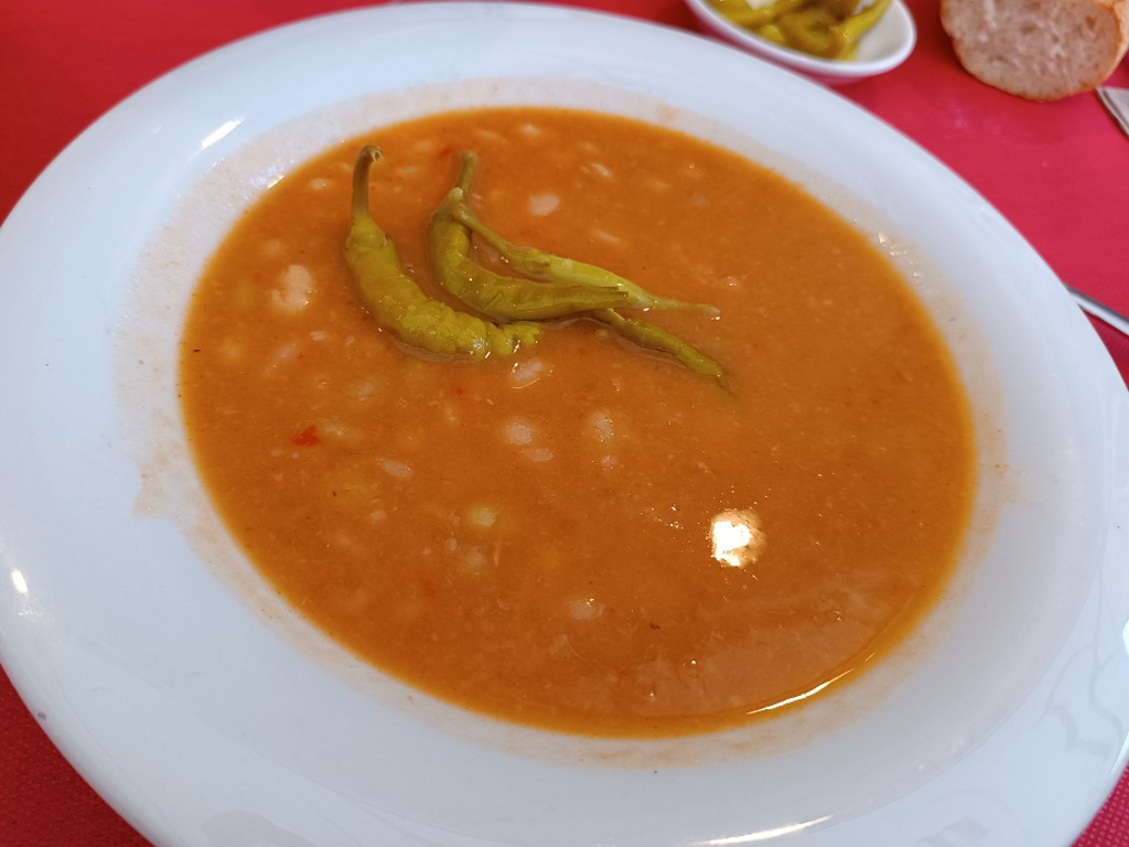 Carta de Restaurantes en Pamplona, El Torreón del Castillo, Potxas a la navarra con piparras