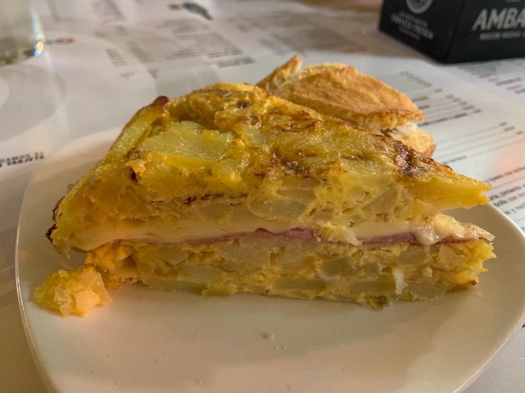 Carta de Restaurantes en Pamplona, Gure Etxea, Tortilla de jamón y queso