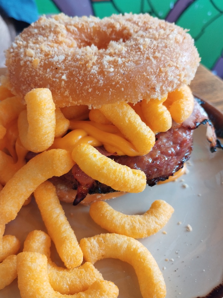 Menu of Restaurants in Pamplona, La Growleria, Donut worry, be cheetos