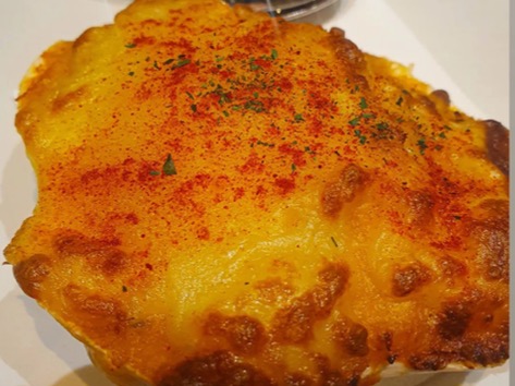 Menu of Restaurants in Pamplona, La Mandarra de La Ramos, Vieira rellena con queso gratinado