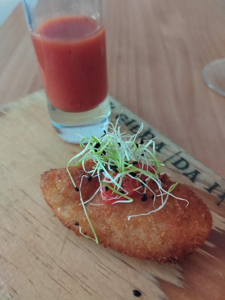 Carta de Restaurantes en Pamplona, Lajuana Gastrobar Mendebaldea, Empanadillas!!!