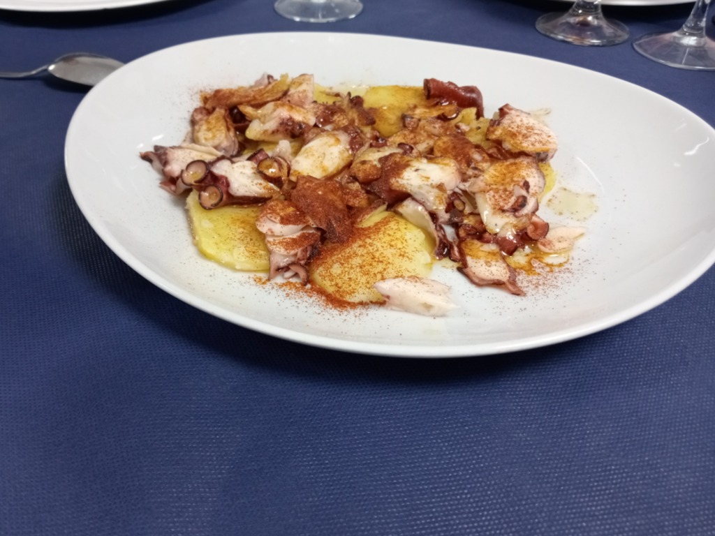 Carta de Restaurantes en Pamplona, Marisquería Iturrama, Pulpo a la gallega