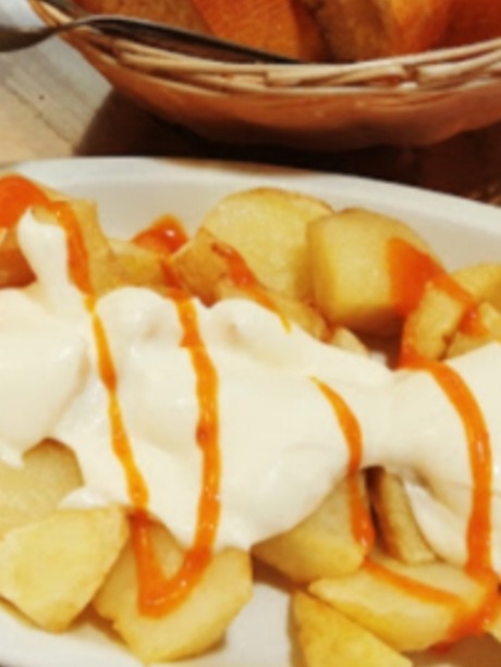 Menu of Bars in Pamplona, Mejillonera brewery, Patatas bravas
