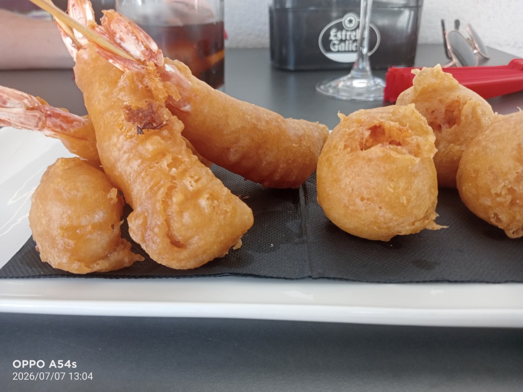Valoración y opiniones de comida y bebida en Pamplona, Oveja Negra Pamplona, Langostinos en tempura