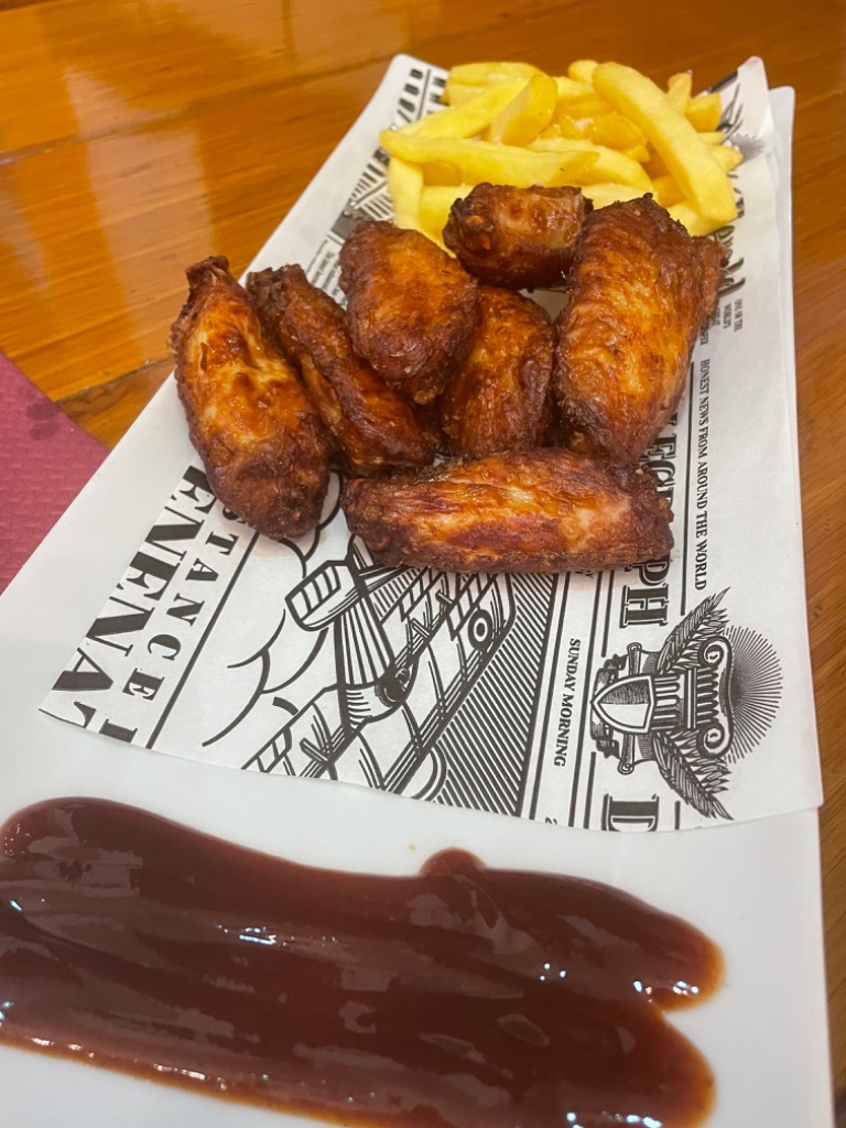 Menu of Restaurants in Pamplona, Pagoa neo taberna, Alitas de pollo con salsa barbacoa