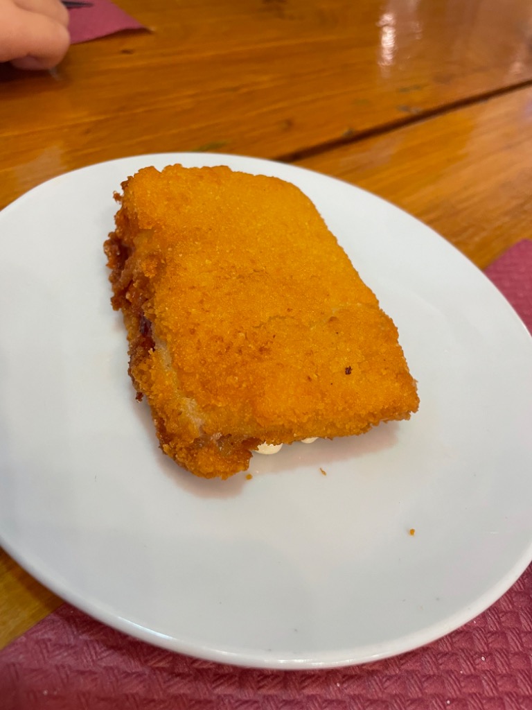 Menu of Restaurants in Pamplona, Pagoa neo taberna, Croqueta jamón y queso