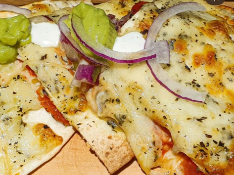 Menu of Restaurants in Pamplona, Pirelli Farm, Quesadillas de pollo