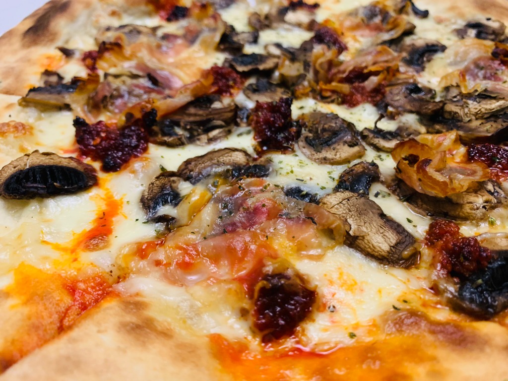 Carta de Restaurantes en Pamplona, Pizzería Isla Sicilia Pamplona Pio XII, PIzza Dite ´Nduja picante